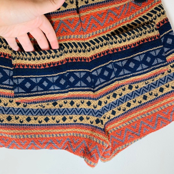 Forever 21 High-Waisted Tribal Shorts; M - Picture 3 of 5